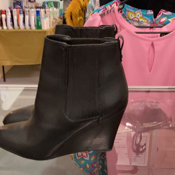 Sam Edelman - Picture 5 of 6